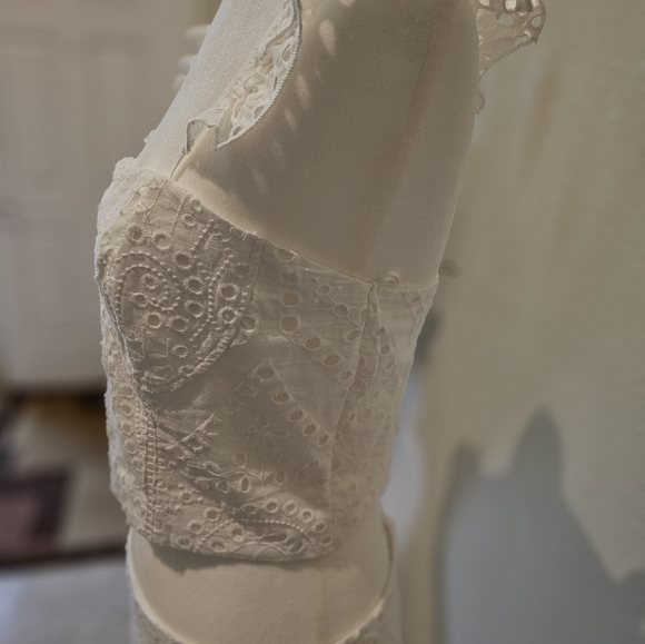 **NWOT** Beautiful White Skirt & Top Set M - Picture 6 of 7